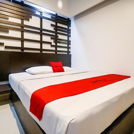 Reddoorz Plus Near Pasar Wisata Pekanbaru Dış mekan fotoğraf