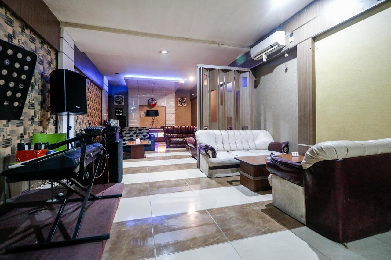 Reddoorz Plus Near Pasar Wisata Pekanbaru Dış mekan fotoğraf