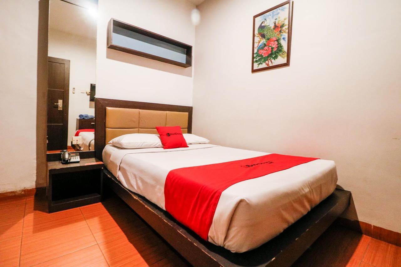 Reddoorz Plus Near Pasar Wisata Pekanbaru Dış mekan fotoğraf