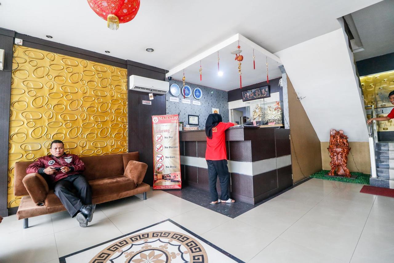 Reddoorz Plus Near Pasar Wisata Pekanbaru Dış mekan fotoğraf