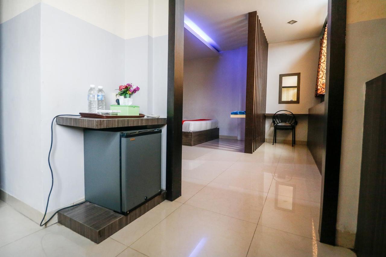 Reddoorz Plus Near Pasar Wisata Pekanbaru Dış mekan fotoğraf