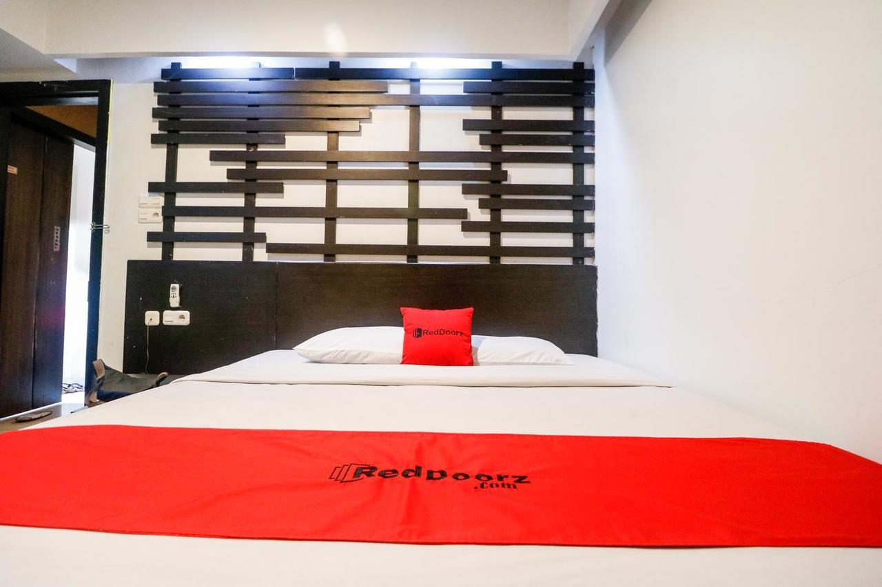 Reddoorz Plus Near Pasar Wisata Pekanbaru Dış mekan fotoğraf