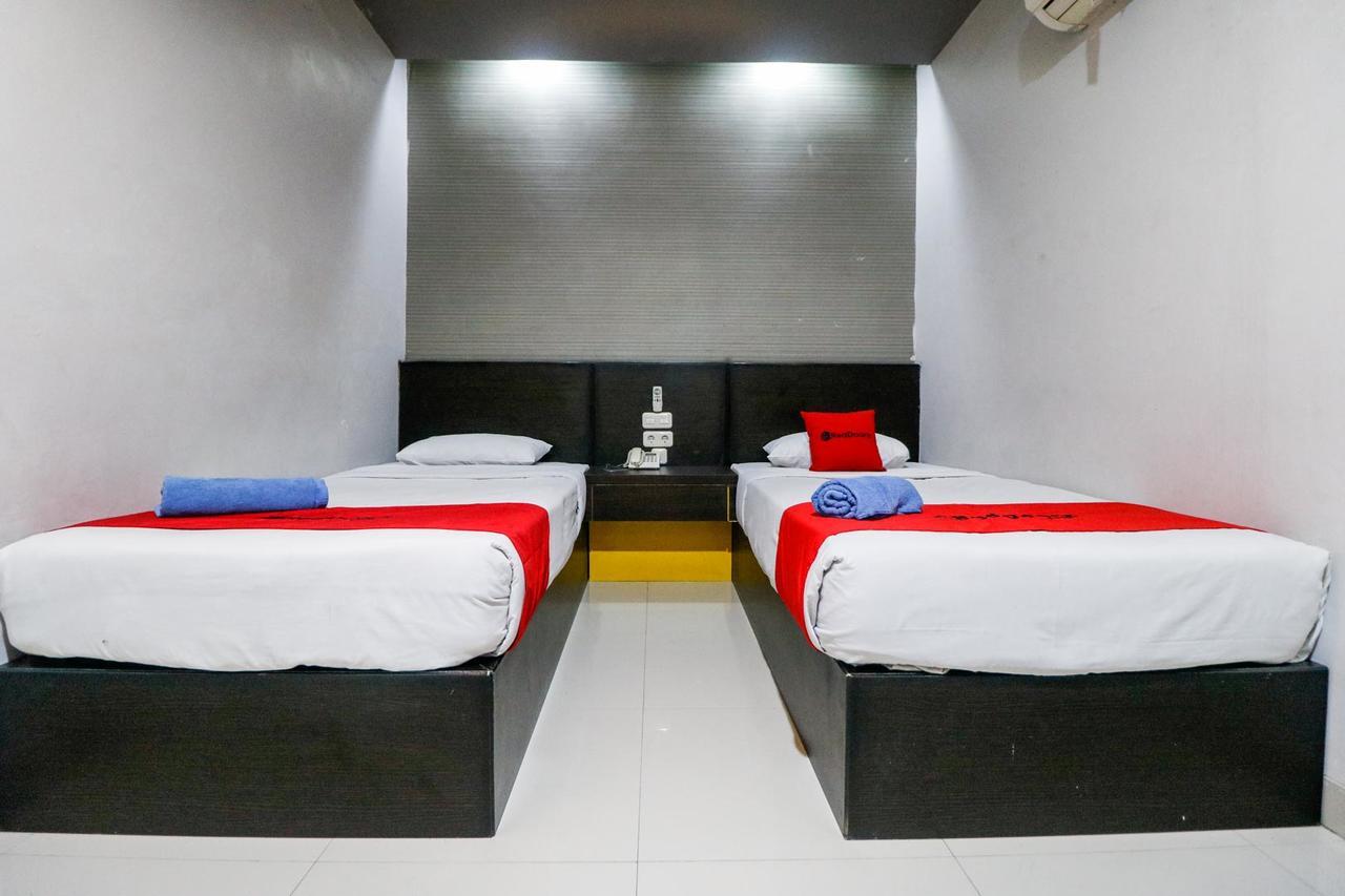 Reddoorz Plus Near Pasar Wisata Pekanbaru Dış mekan fotoğraf