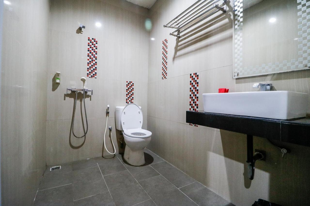 Reddoorz Plus Near Pasar Wisata Pekanbaru Dış mekan fotoğraf